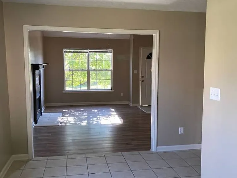 117 Eric Ct — Photo 8