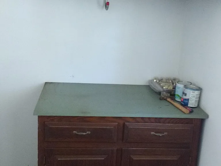 Utility room counter and cabinets