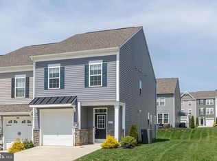 47 Tuxford Rd, Falling Waters, WV 25419