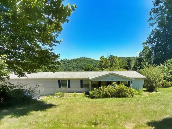 1325 Sharp Ln, Caryville, TN 37714