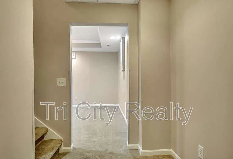 49 Montrose Ln — Photo 70
