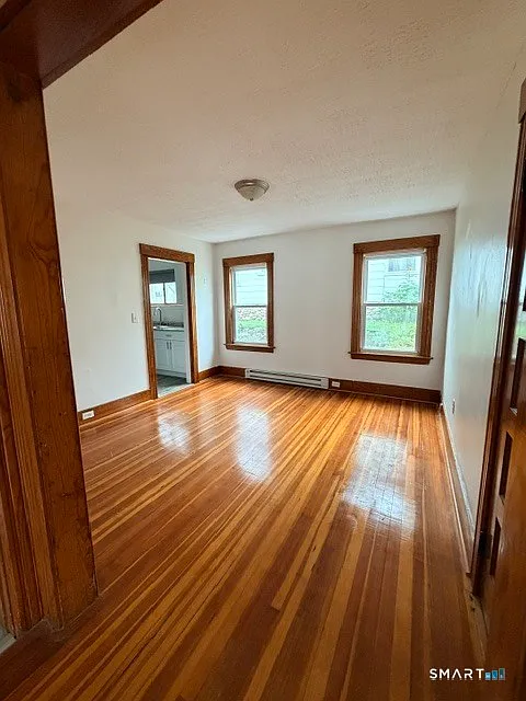 2 bed, 1.0 bath, 900 sqft, $1,850 — Photo 3