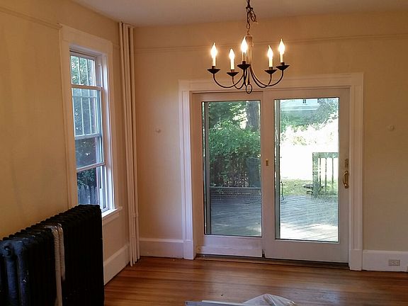 2nd image of 136 S Pine Ave