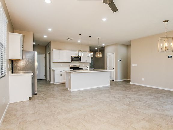 3rd image of 6851 W Parkway Dr
