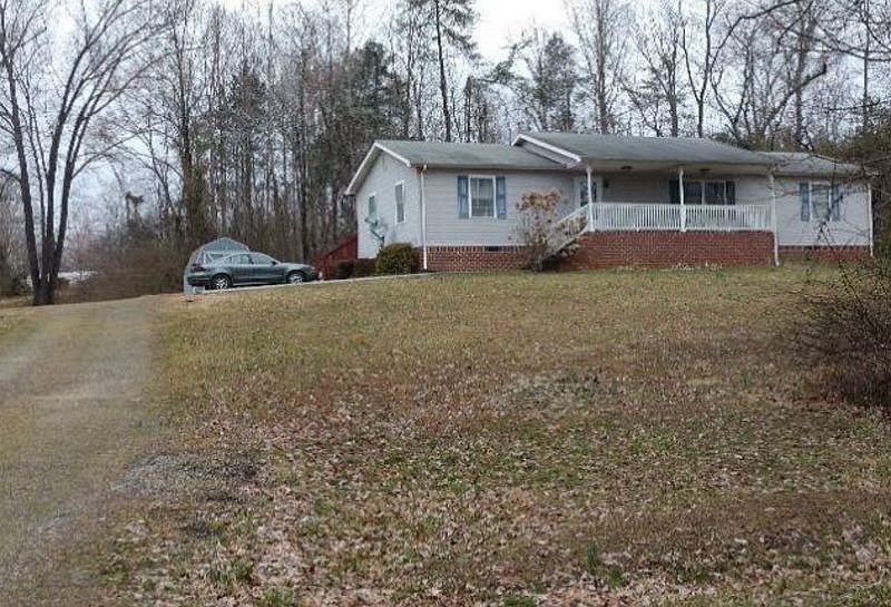 2nd image of 844 Frenchs Store Rd