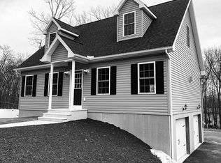 96 Dogwood Rd, Drums, PA 18222