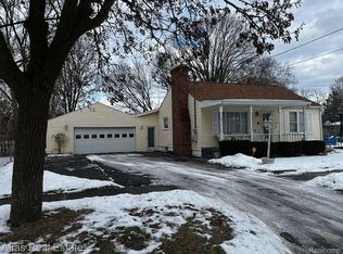 820 Pettibone Ave, Flint, MI 48507