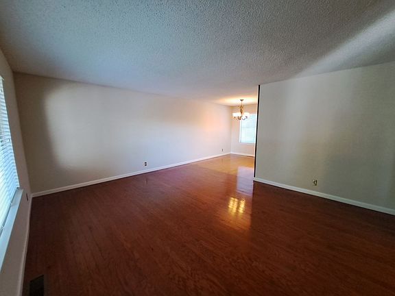 5th image of 130 Aurora Way