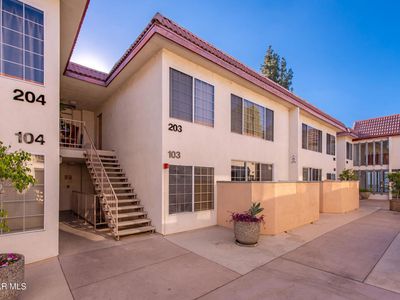 18640 Collins St APT 103, Tarzana, CA, 91356