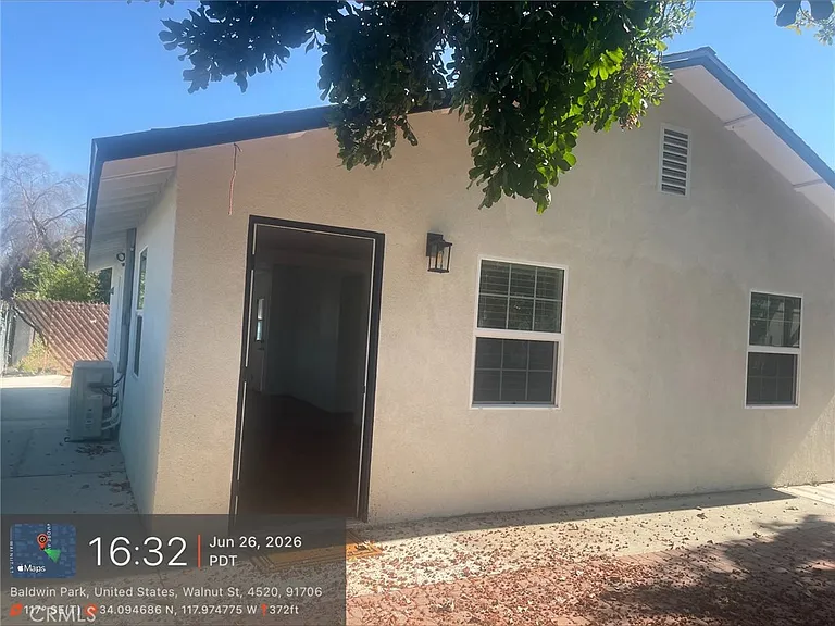 4532 Walnut St — Photo 4