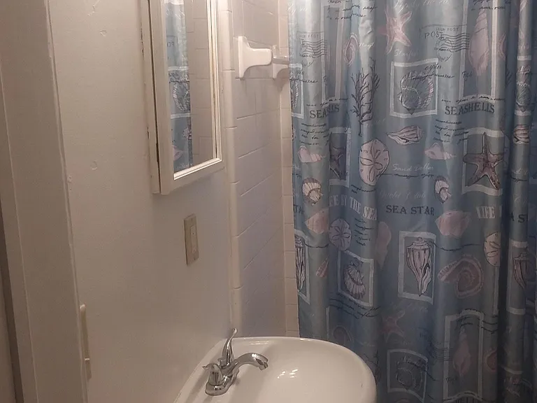 1020 Poxson Ave — Photo 17