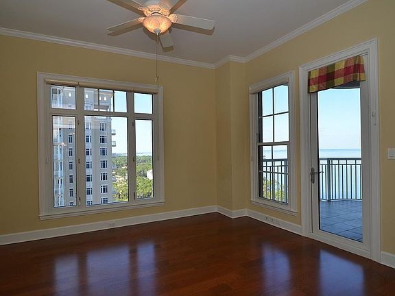 5th image of 404 Kelly Plantation Dr Unit 1406