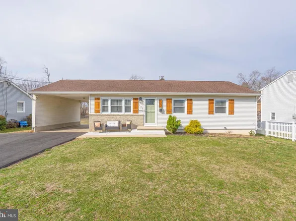 1704 N Valley Ave, Vineland, NJ 08360