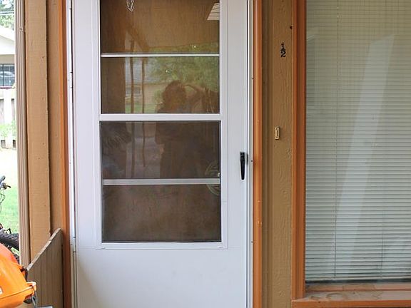 5th image of 517 Hope St