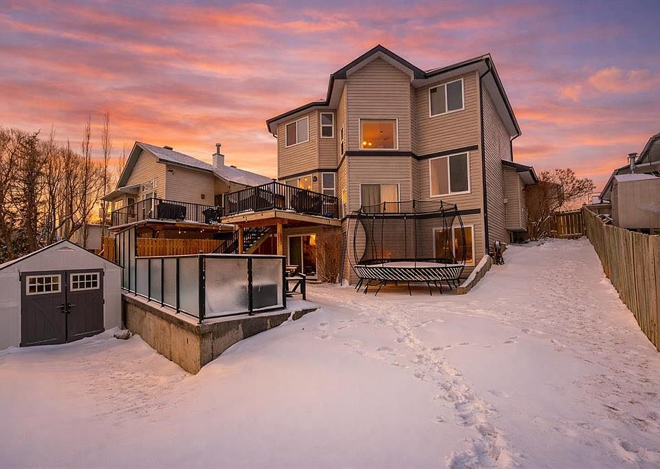 1st image of 390 E Cove Rd