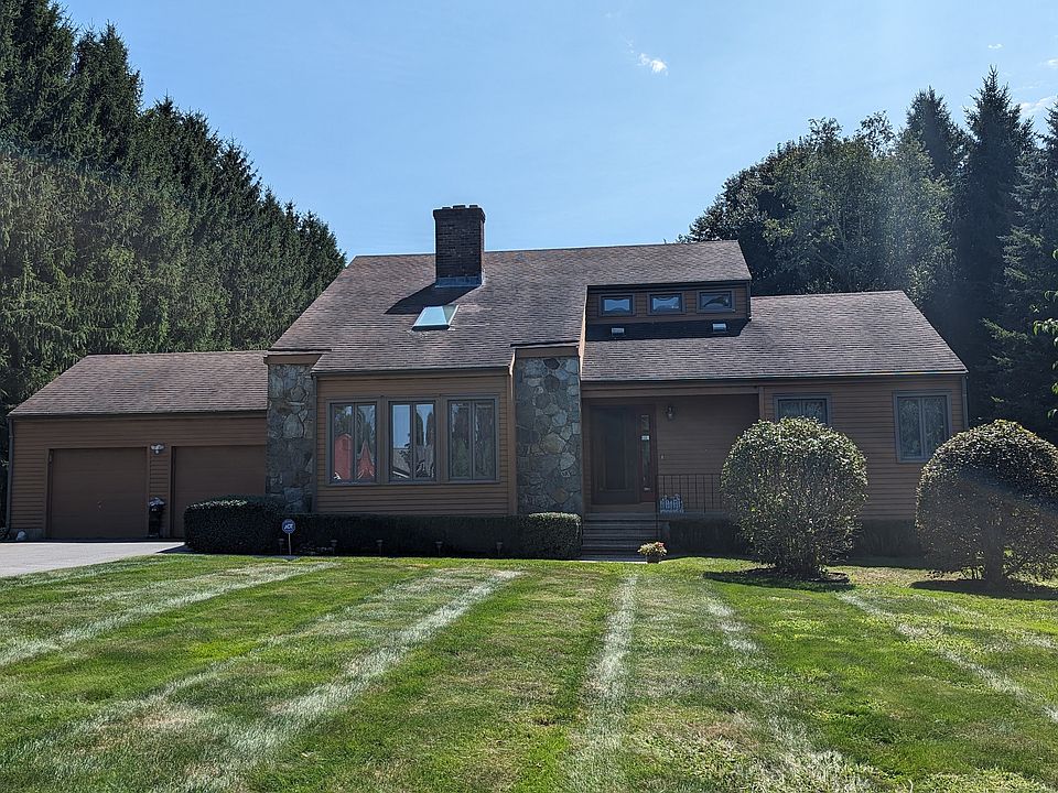 1st image of 27 Heritage Drive