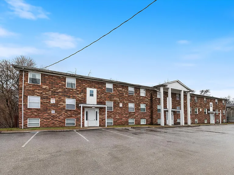 3515-3517 Georgetown Place, Louisville, KY 40215