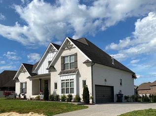 136 Springfield Dr, Lebanon, TN 37087