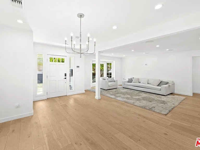 9007 David Ave — Photo 9