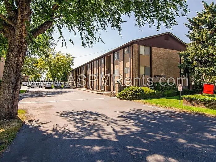 1355 N Redwood Rd #16