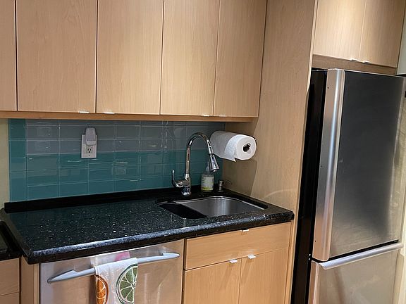 5th image of 4056 Lake Osborne Dr APT 8