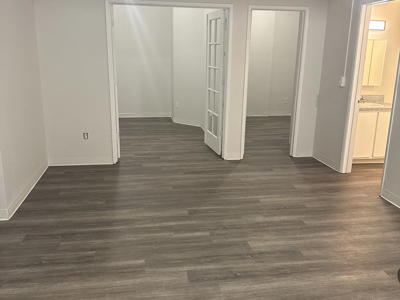 Elks Apartments — Photo 4