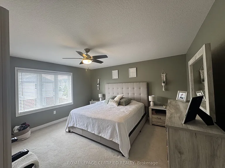 252 Westbank Trl — Photo 31