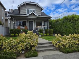 816 N 43rd St, Seattle, WA 98103