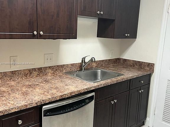 4th image of 2315 N Congress Ave APT 12