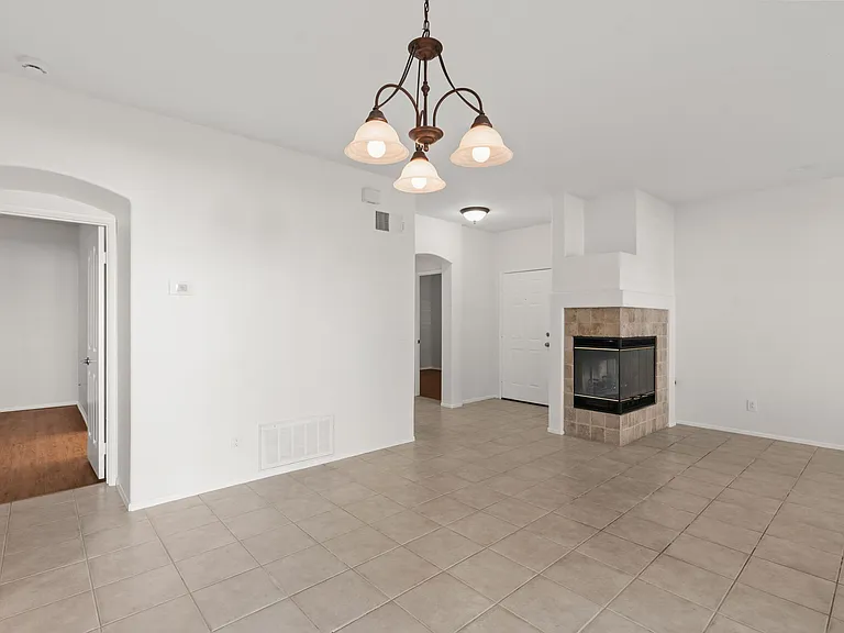1898 Matin Cir #189 — Photo 5