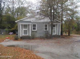 603 Washington St #A, Laurinburg, NC 28352