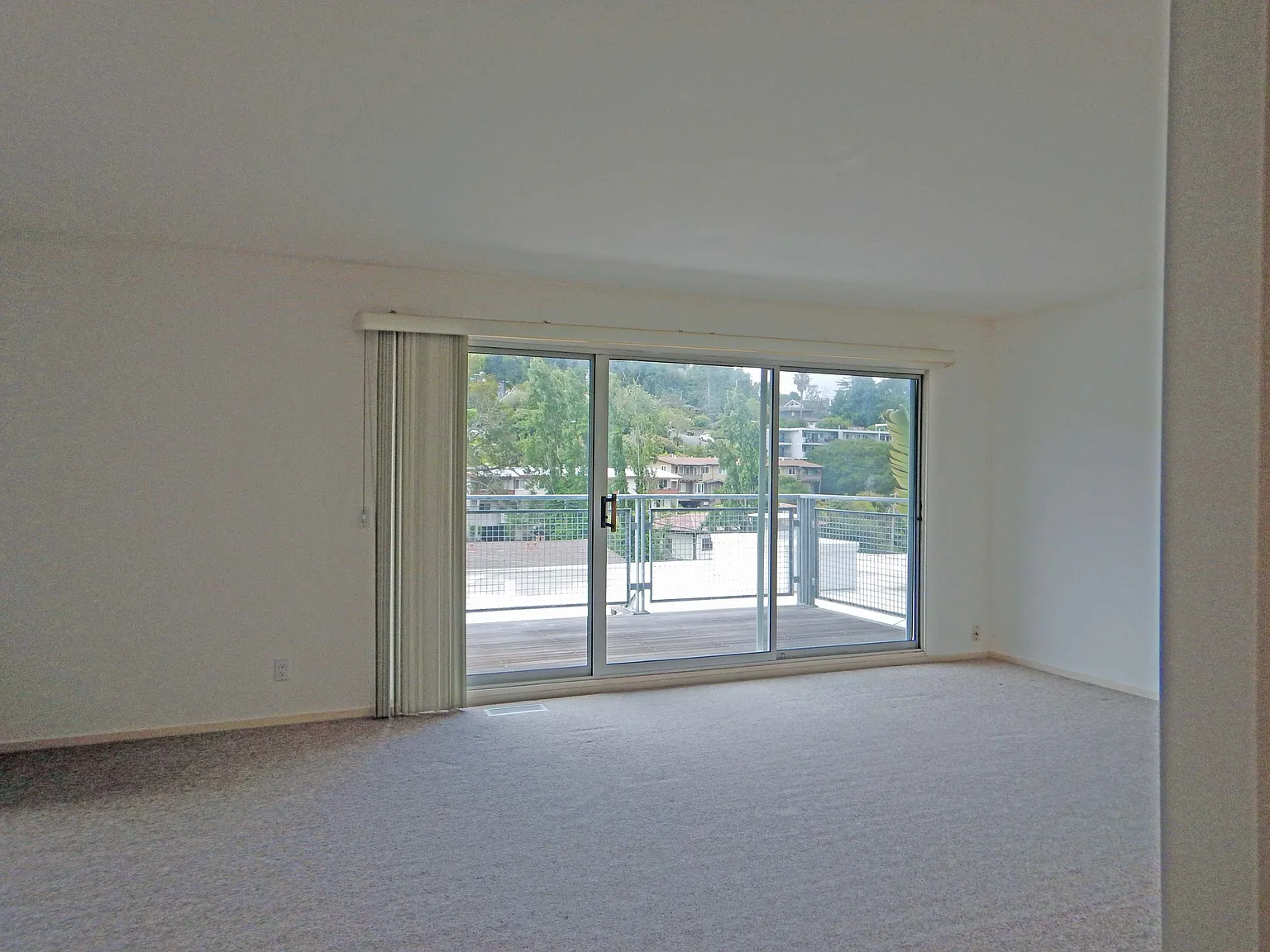 2 bed, 920 sqft, $3,250 — Photo 3