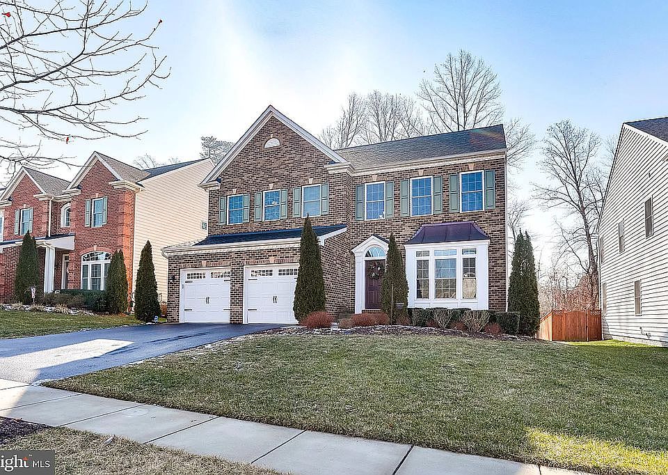 1st image of 611 Samantha Ct