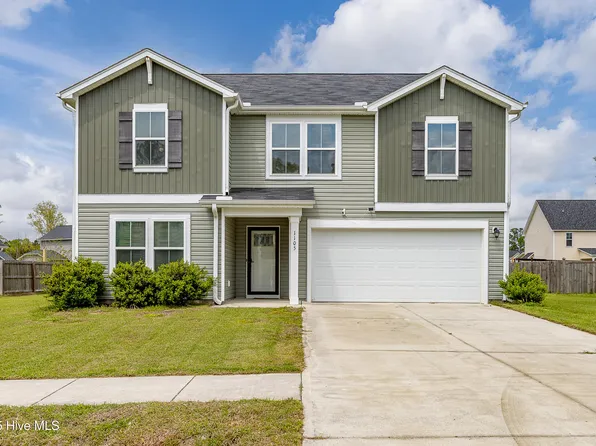 1105 Farmhouse Lane, Jacksonville, NC 28546