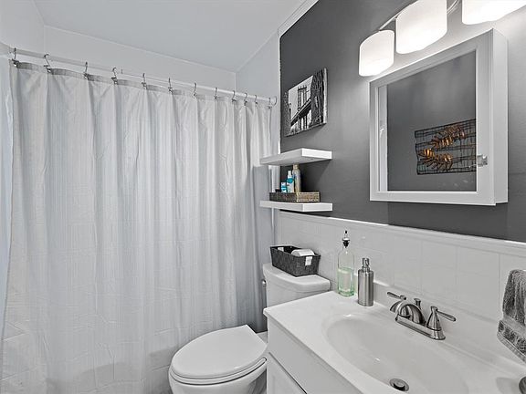 4th image of 3023 San Juan Dr