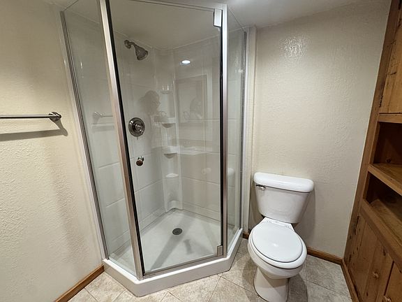 4th image of 516 W Olive St #F