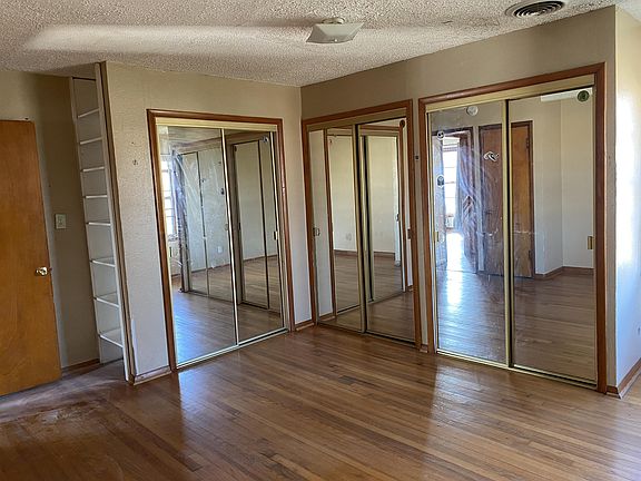 5th image of 4345 SE 16th St