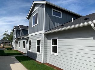 676 E St, Blaine, WA 98230