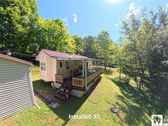3rd image of 891 Burch Dr