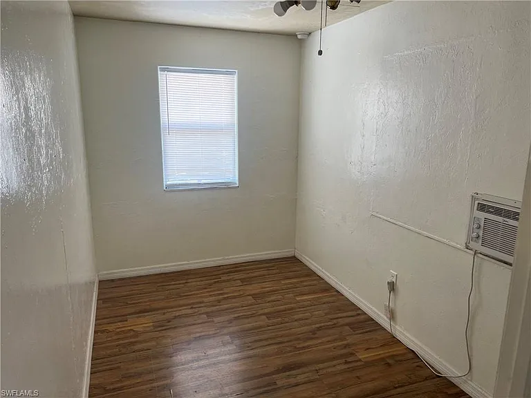 446 San Bernardino St — Photo 14