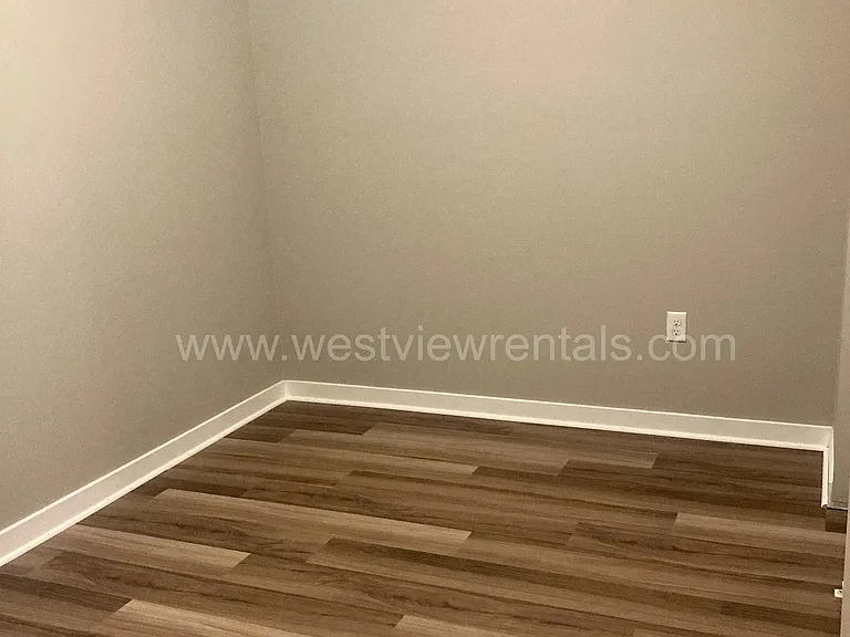 1010 Railroad Ave — Photo 205