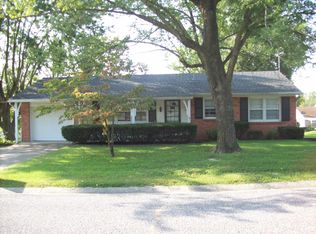 9 W 15th St, Carrollton, MO 64633