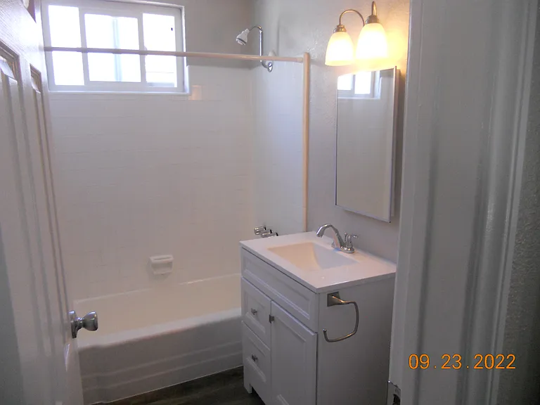 14517 Larch Ave #13 — Photo 7