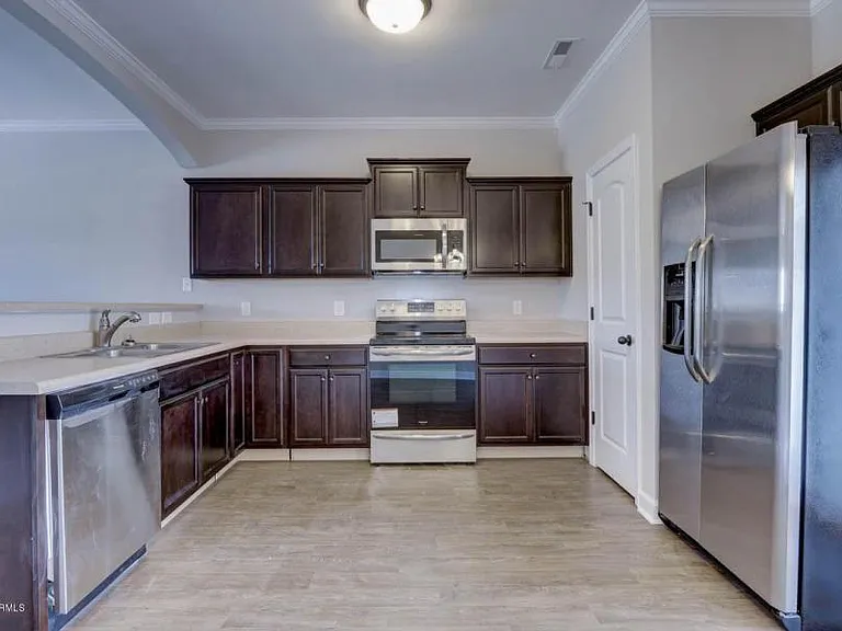 404 Justice Farm Dr — Photo 6