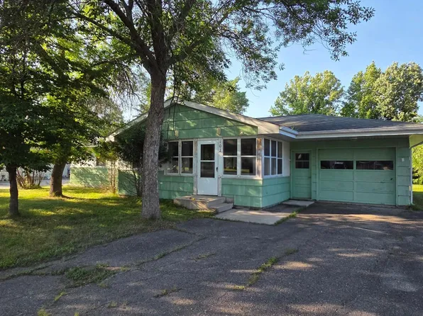 102 Riverview Blvd, International Falls, MN 56649