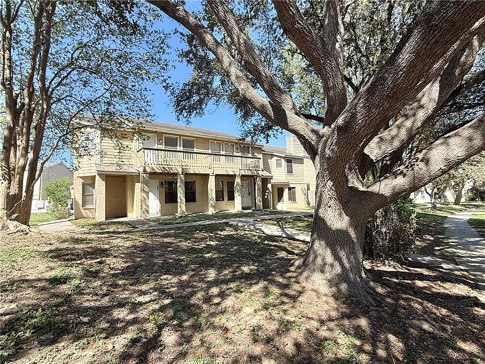 1st image of 4401 River Valley Dr APT 201