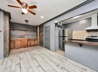 5622 W Montgomery Rd, Houston, TX 77091