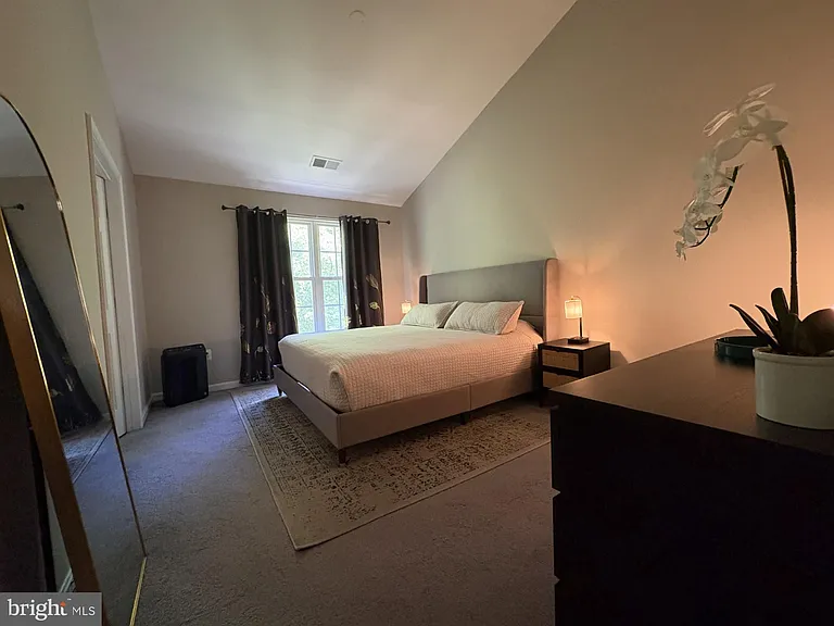 7556 Great Swan Ct — Photo 5