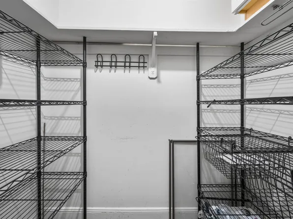 297 Pavonia Avenue image 25 of 30