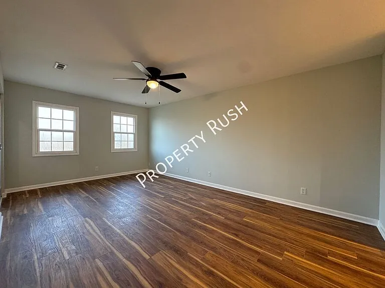 2945 Old Britain Cir — Photo 31